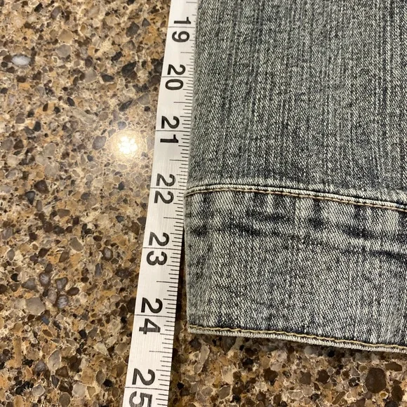 HEAT WAVE VINTAGE BRAND CROPPED JEAN JACKET - Picture 13 of 15